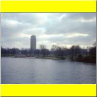 009-02_s.jpg
