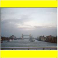 009-24_s.jpg