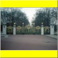 009-27_s.jpg