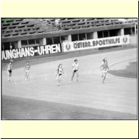 52-02_s.jpg