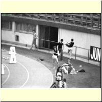 52-33_s.jpg