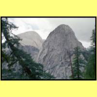 IL010-012_s.jpg
