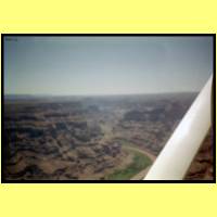 IL011-023_s.jpg