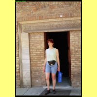 118-01_s.jpg
